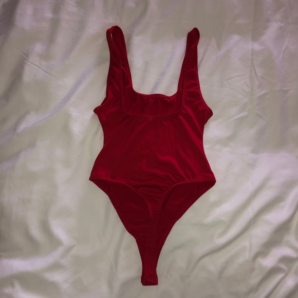 Red High-Cut Bodysuit/Bikini - Picture 4 of 4